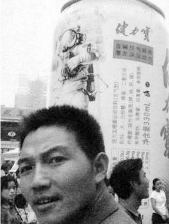 乱世纷战：清新一枝不坠泥 - 图1