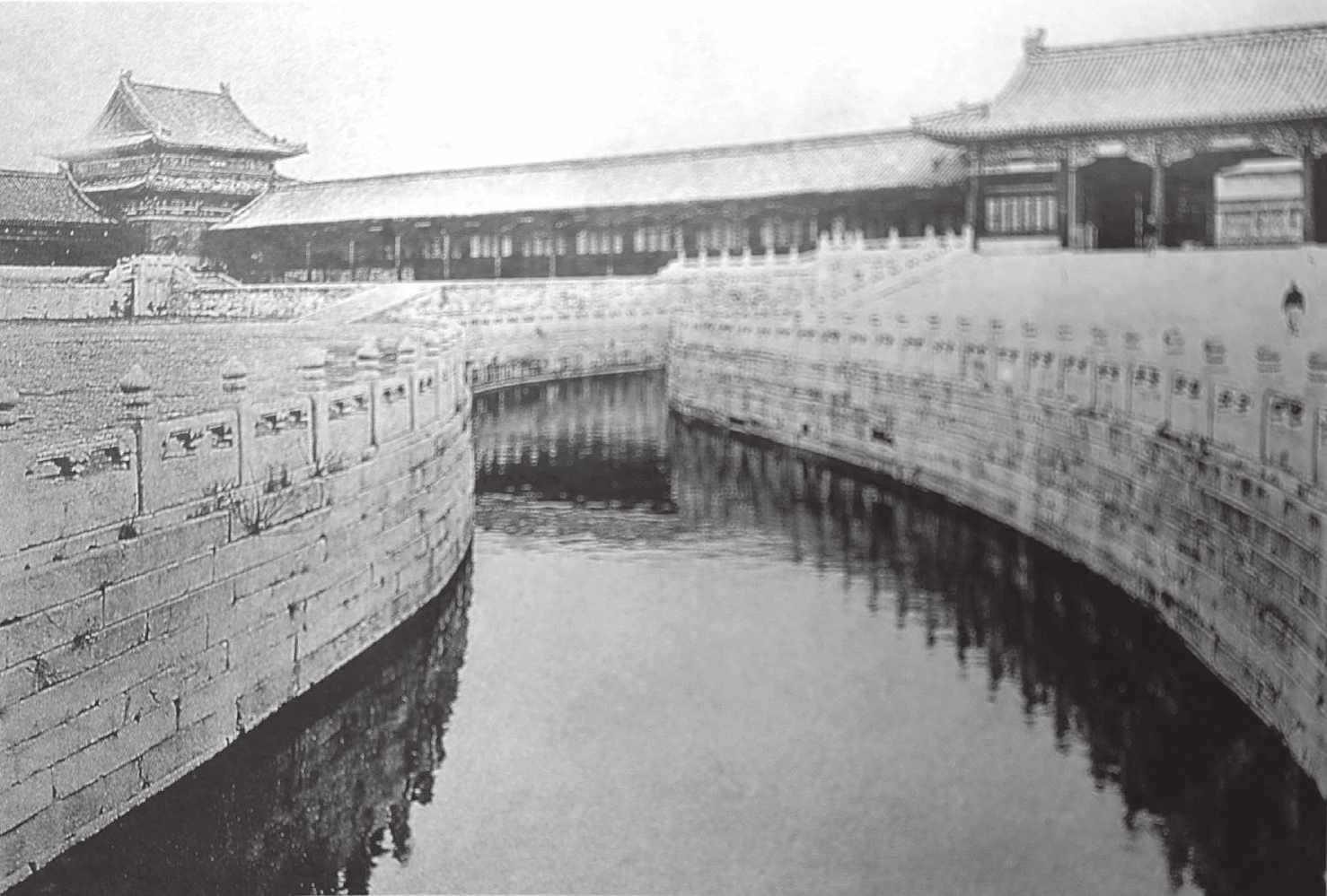 第一章 几度沧桑北京故宫获重生 时空轮回历史遗址展新颜 - 图4