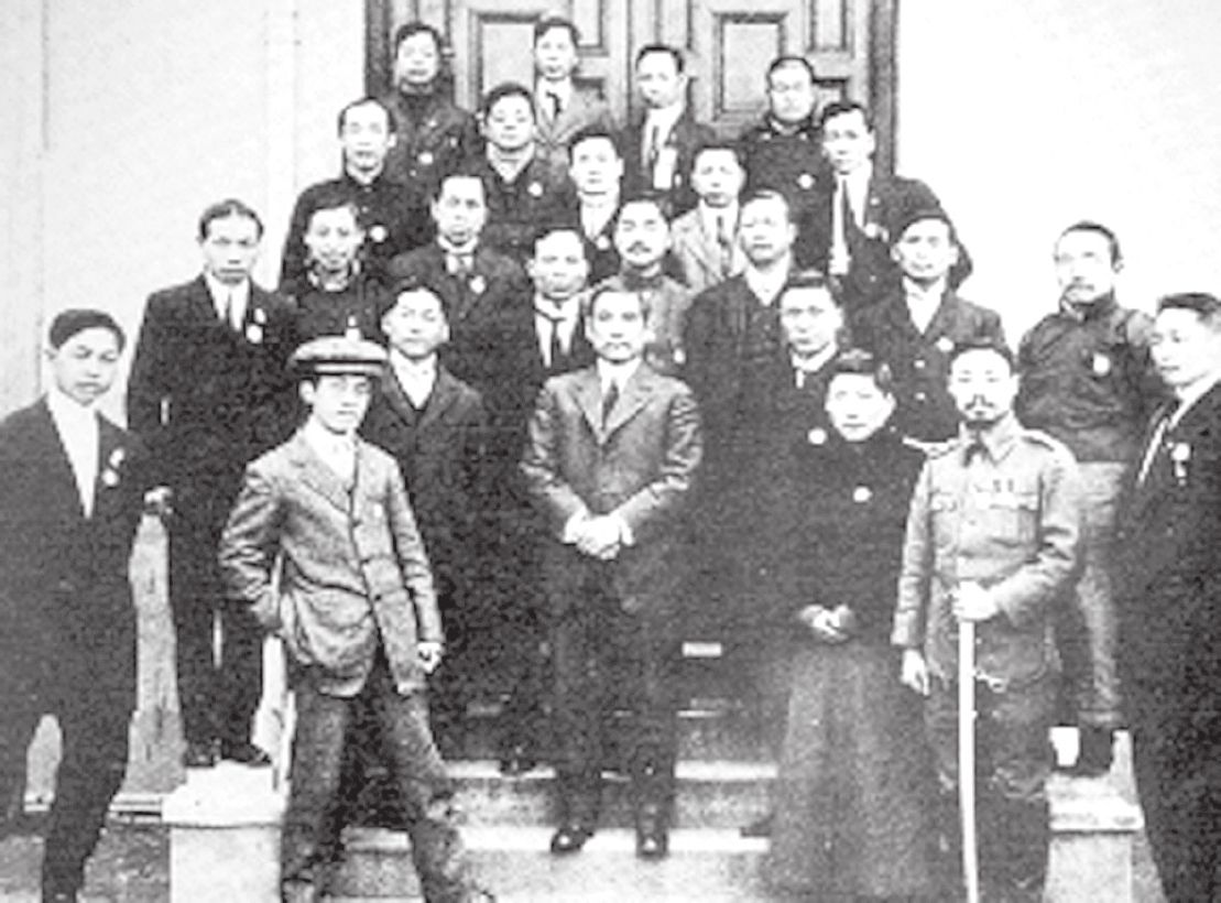 第四章 袁世凯伺机出山控制军政大权 孙中山毅然归国当选临时总统 - 图7