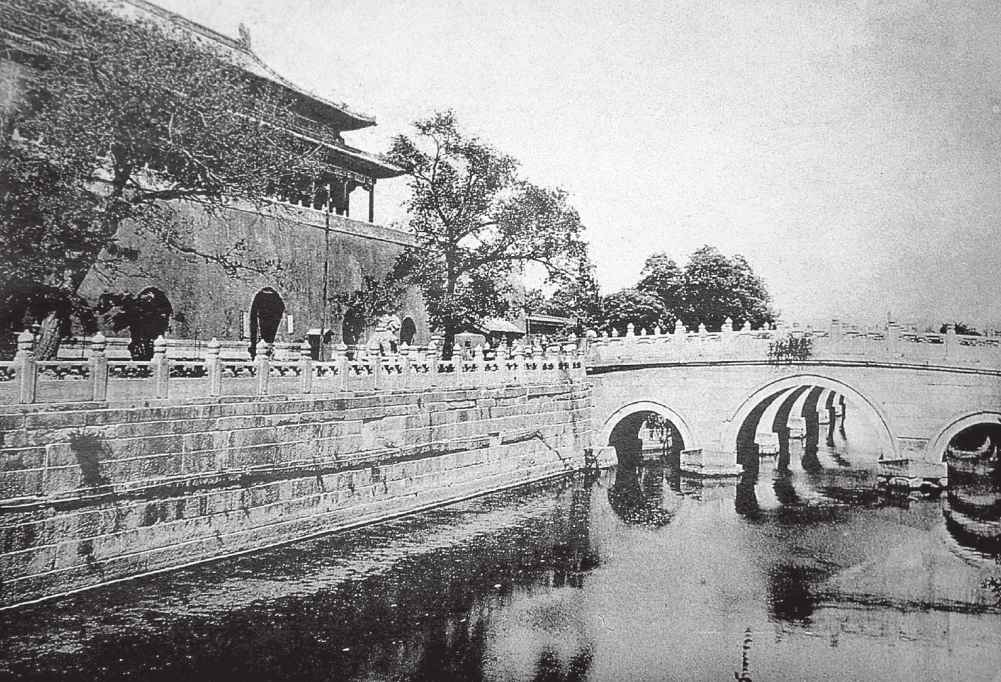 第一章 几度沧桑北京故宫获重生 时空轮回历史遗址展新颜 - 图5