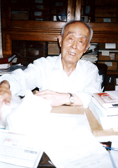 1998年，作者在全国政协座谈会上发言。 - 图5