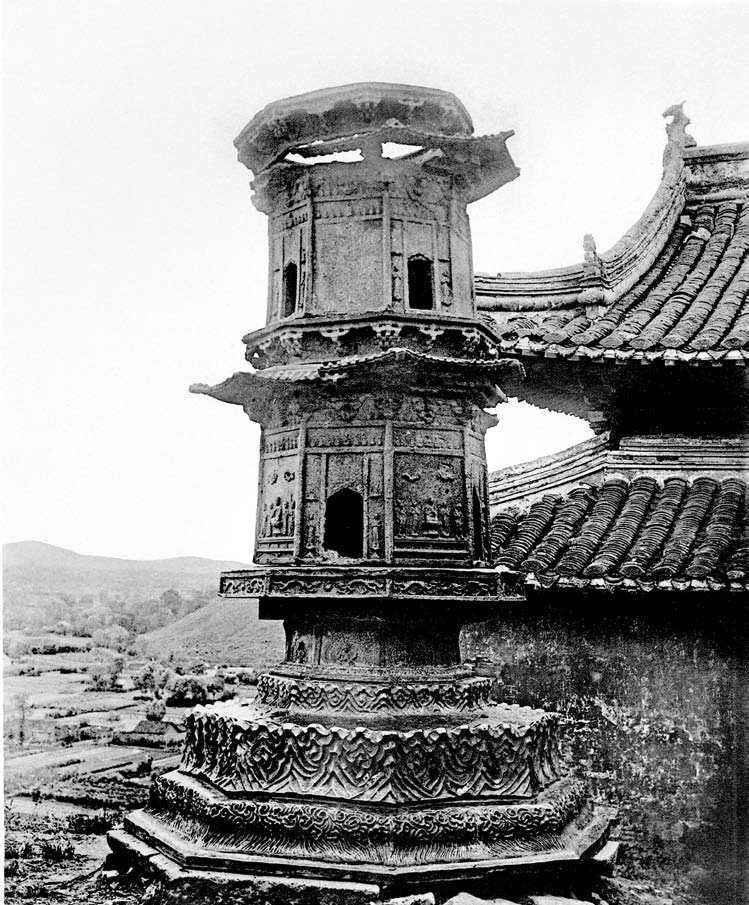 我于去年2月从日本出发，经朝鲜从中国东北进入中国。向北以北京为中心，游历河南、山西、河北、山东各地。8月中旬向南到达上海，遍访南京、镇江、苏州、杭州、绍兴、宁波等地，接着上天台山后再访上海。今晚承诸位郑重邀请，得以聆听高论，光荣之至。下个月13日我打算访问印度，现正在等待便船。今晚诸位希望我以中国为题，作一个旅行中国最终纪念的发言。这对我而言是一个终生难忘的事件，并不特别有趣，但干事一定让我说上几… - 图4