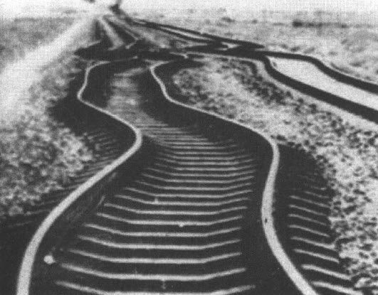 1976 转折的前夜 - 图1